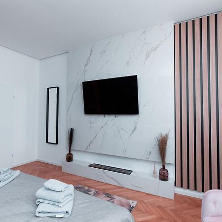 Petit Luxe Apartment Виена Екстериор снимка