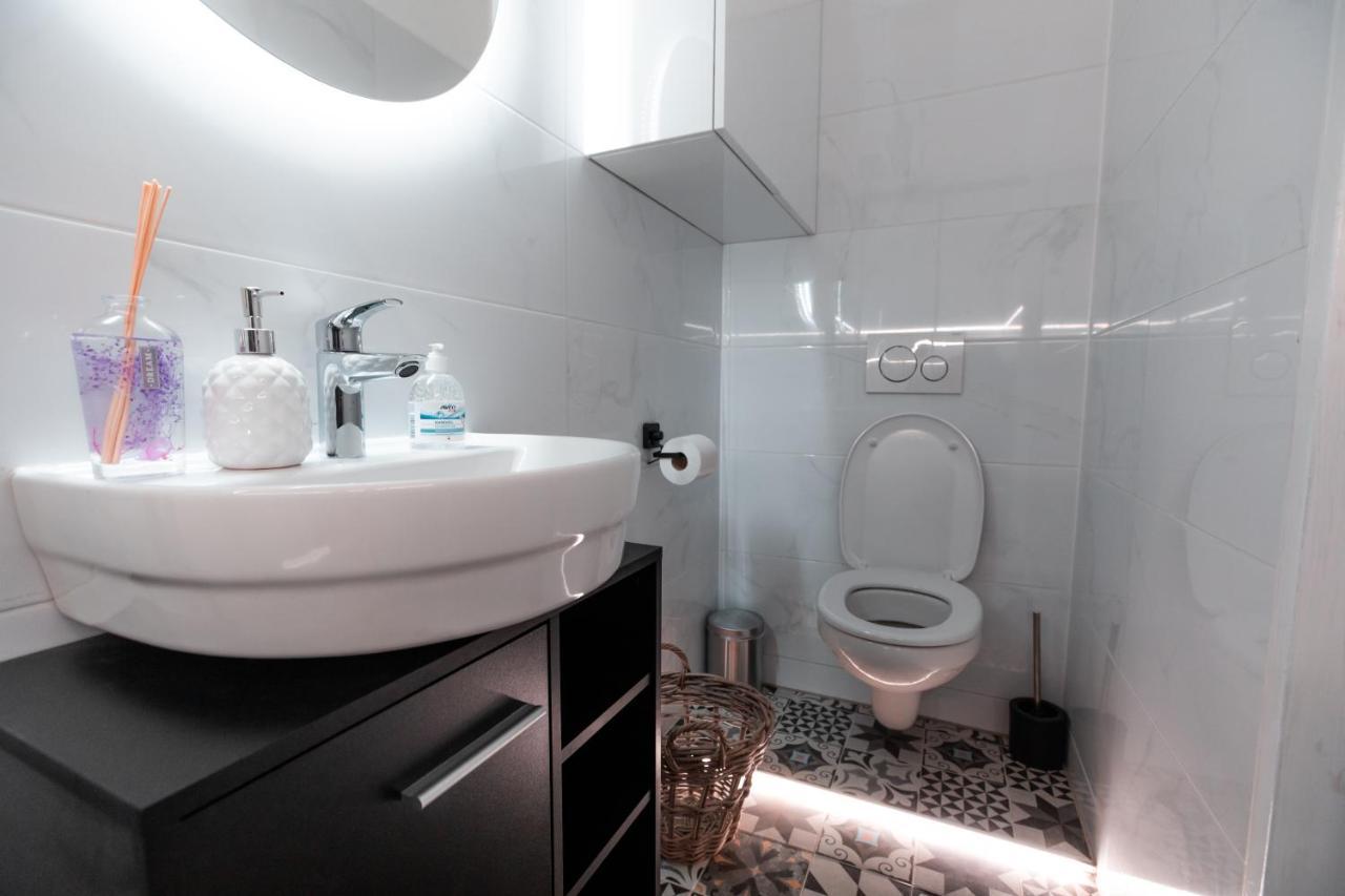 Petit Luxe Apartment Виена Екстериор снимка
