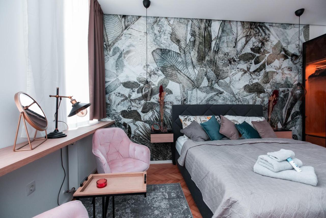 Petit Luxe Apartment Виена Екстериор снимка